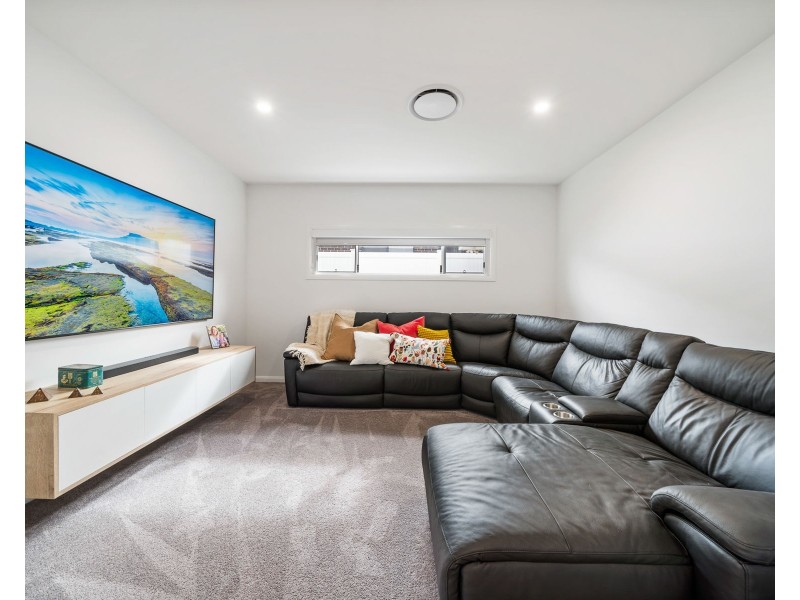 11 Fullbrook Avenue, Highfields QLD 4352