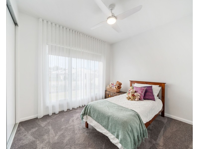 11 Fullbrook Avenue, Highfields QLD 4352