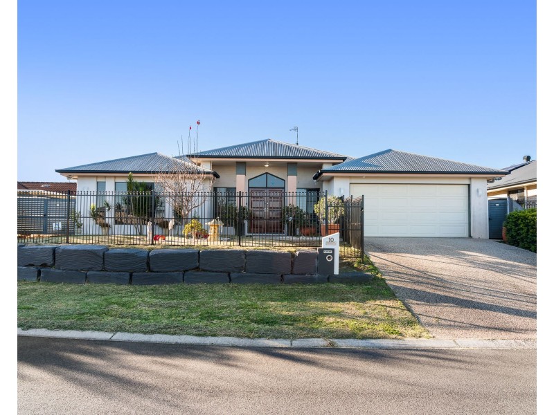 10 Cinnamon Drive, Glenvale QLD 4350