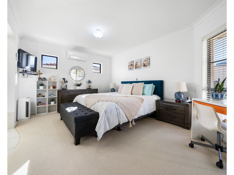 10 Cinnamon Drive, Glenvale QLD 4350