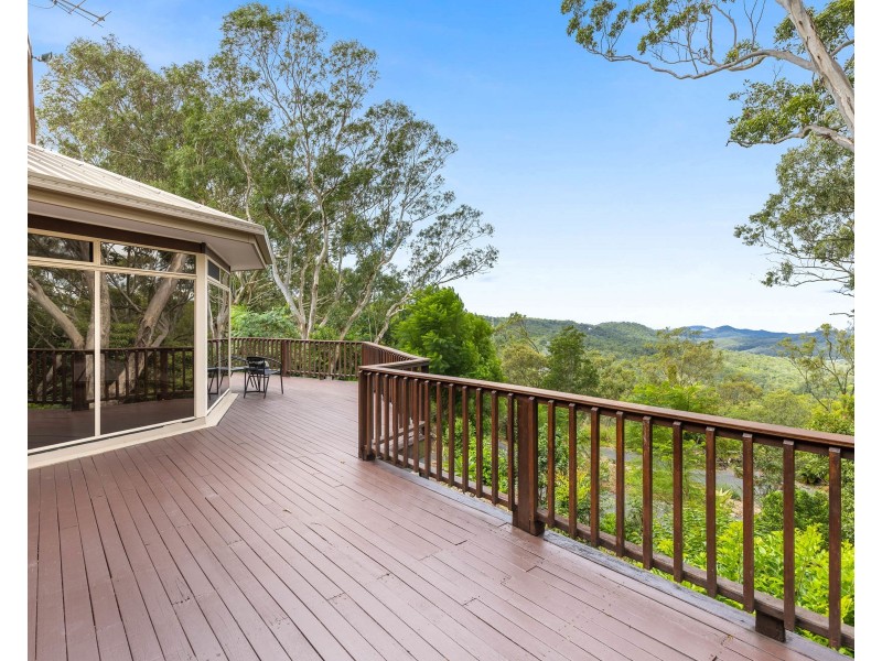 18 Merlin Court, Top Camp QLD 4350