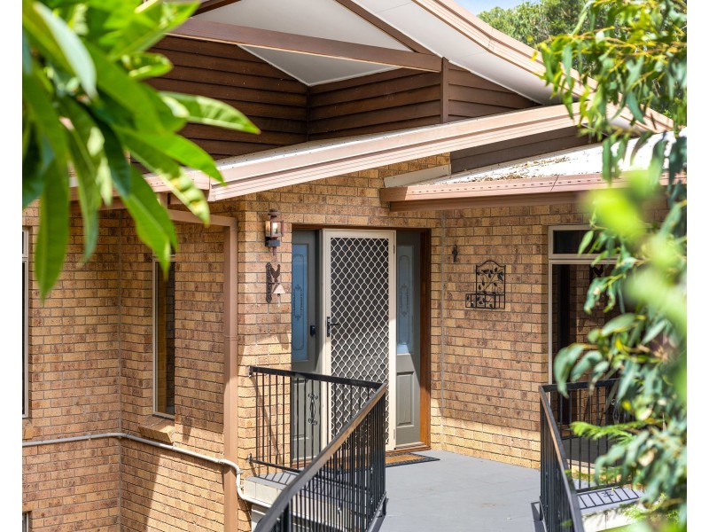 18 Merlin Court, Top Camp QLD 4350