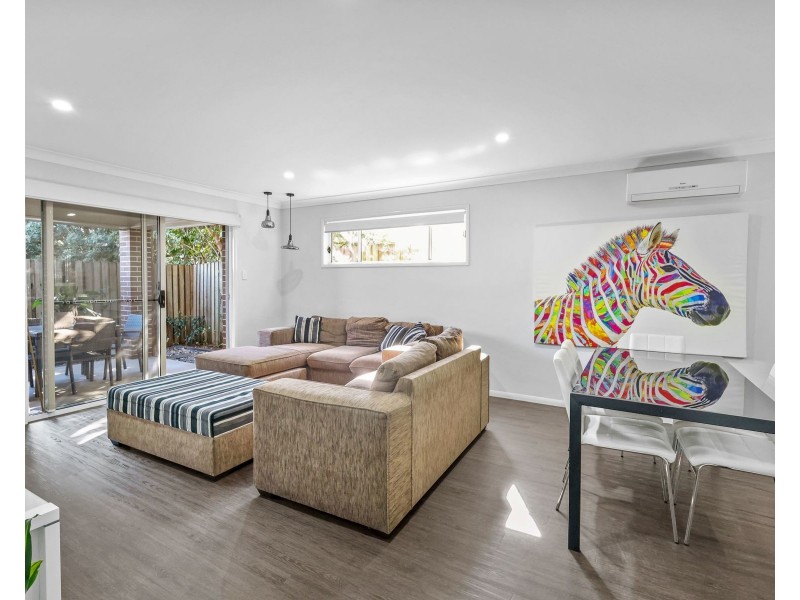 3/277a Alderley Street, Centenary Heights QLD 4350