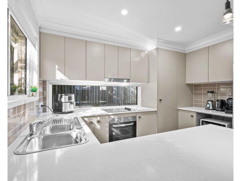 3/277a Alderley Street, Centenary Heights QLD 4350