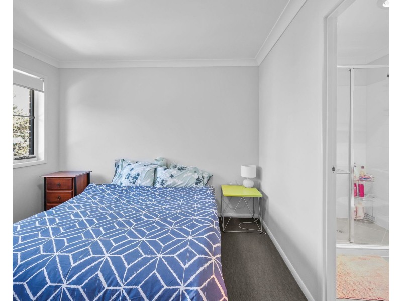 3/277a Alderley Street, Centenary Heights QLD 4350