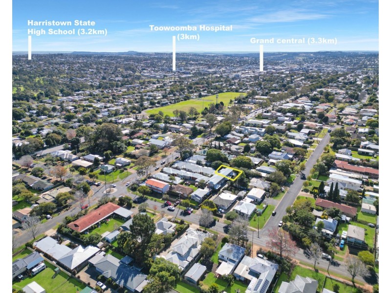 3/277a Alderley Street, Centenary Heights QLD 4350