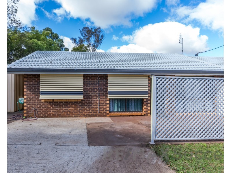 1/36 Hampton Street, Newtown QLD 4350