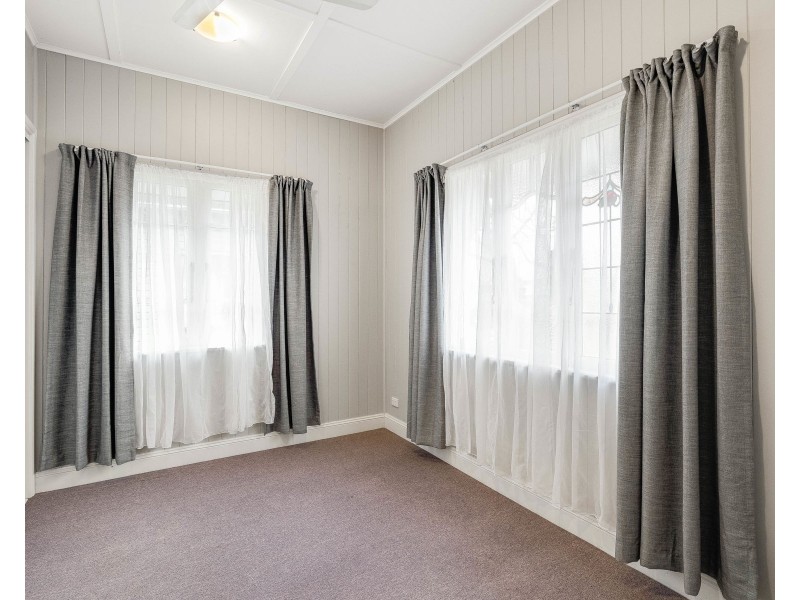22 Eton Street, East Toowoomba QLD 4350