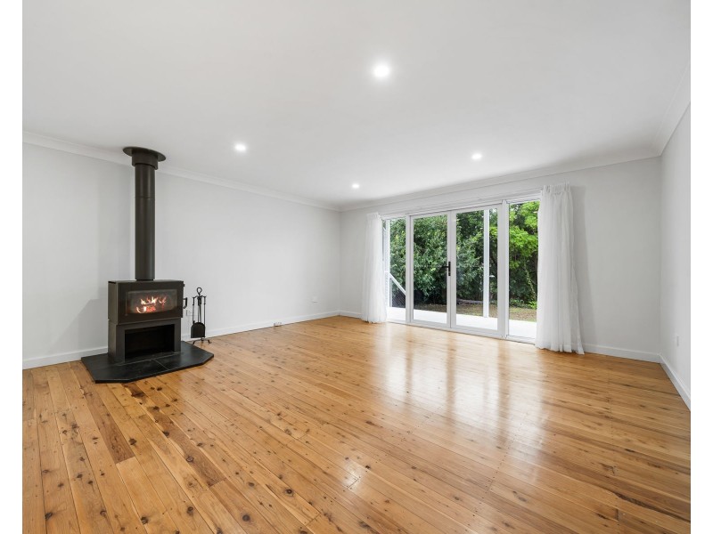 17 Elizabeth Street, Withcott QLD 4352