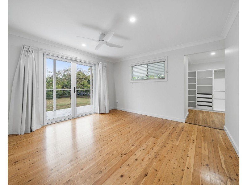 17 Elizabeth Street, Withcott QLD 4352