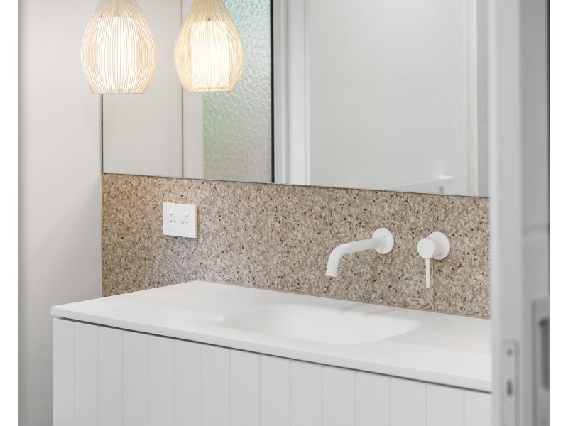 17 Elizabeth Street, Withcott QLD 4352