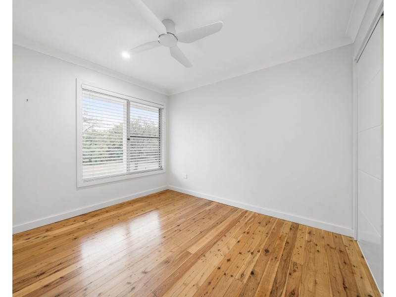 17 Elizabeth Street, Withcott QLD 4352