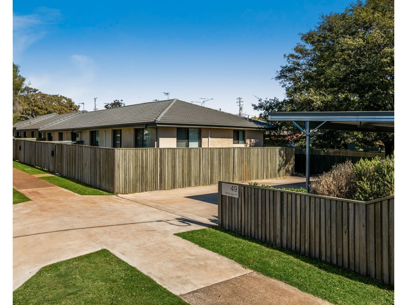 49 McGregor Street, Wilsonton QLD 4350