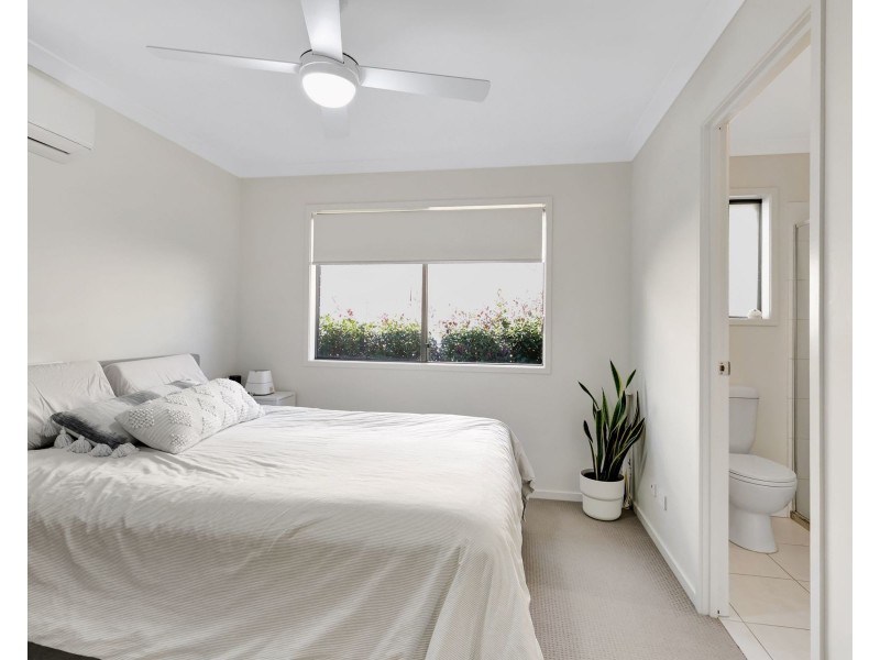 Unit at 4 Melanie Street, Cotswold Hills QLD 4350