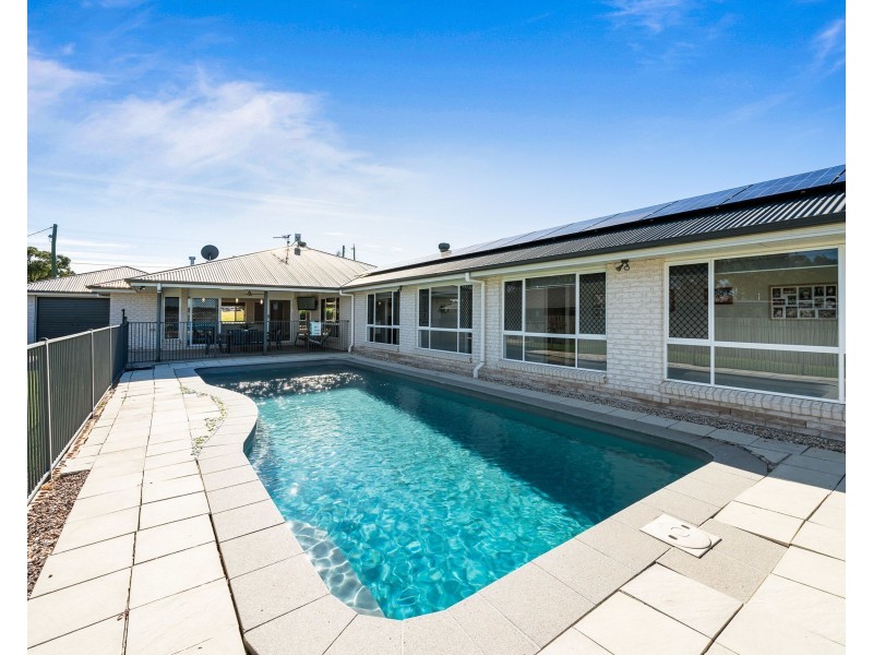 10 Harth Street, Goombungee QLD 4354