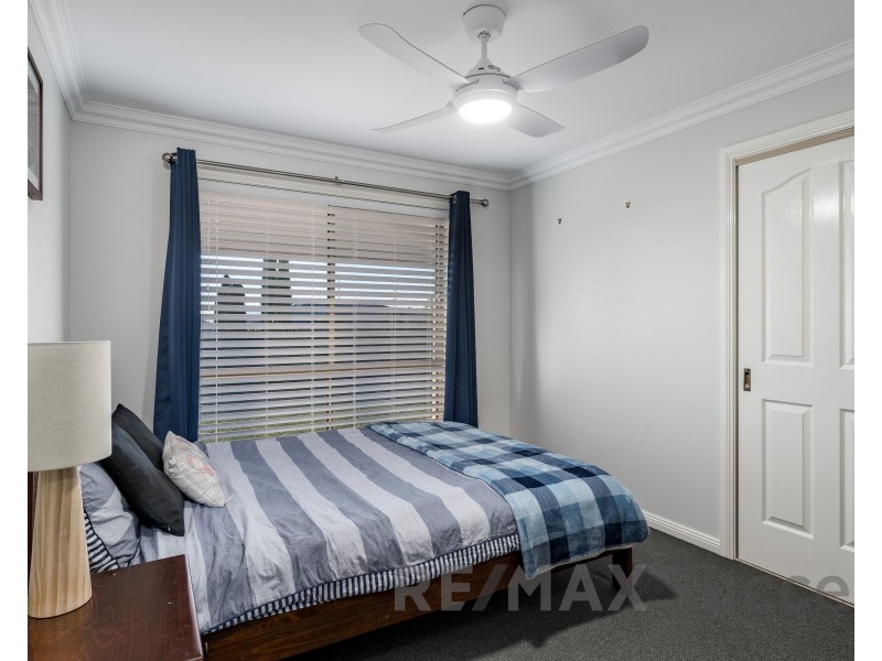 18 Prime Minister Drive, Middle Ridge QLD 4350