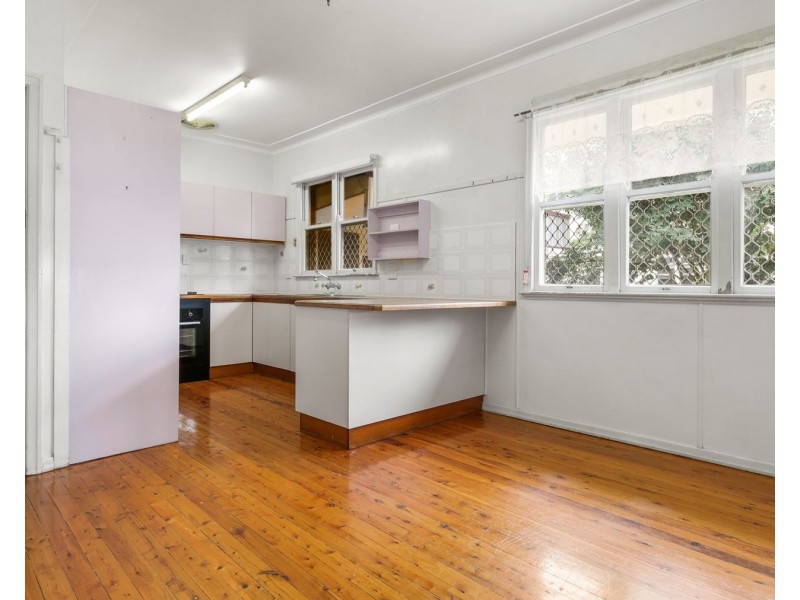 293b West Street, Harristown QLD 4350