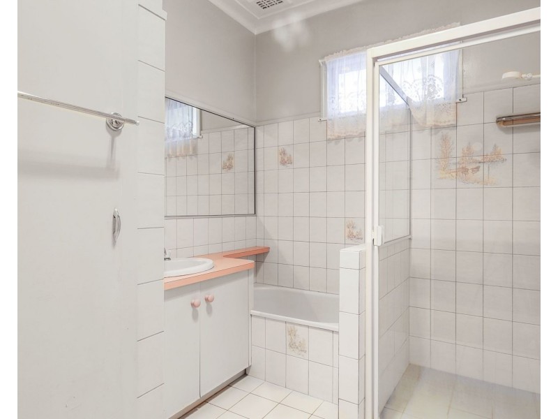 293b West Street, Harristown QLD 4350