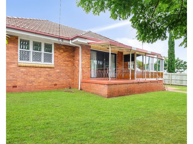 293b West Street, Harristown QLD 4350