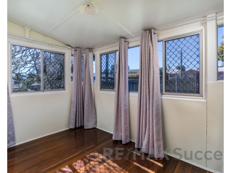 703 Ruthven Street, South Toowoomba QLD 4350