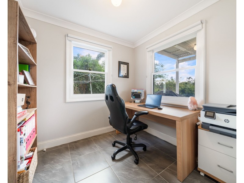 11 Lobwein Street, Meringandan West QLD 4352