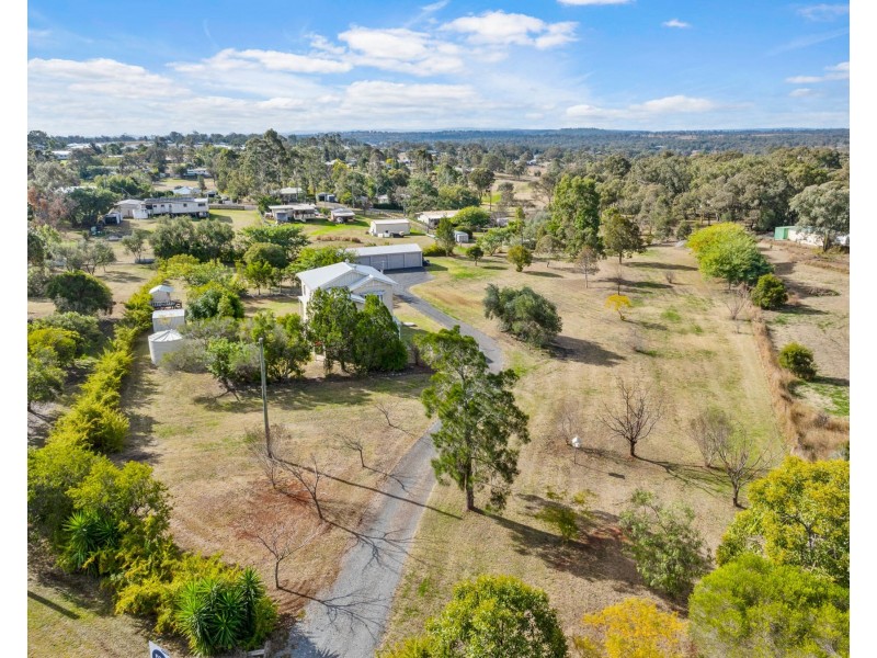 11 Lobwein Street, Meringandan West QLD 4352