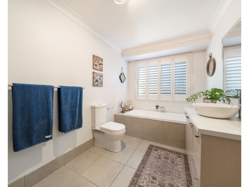 22 Sophia Crescent, Cotswold Hills QLD 4350