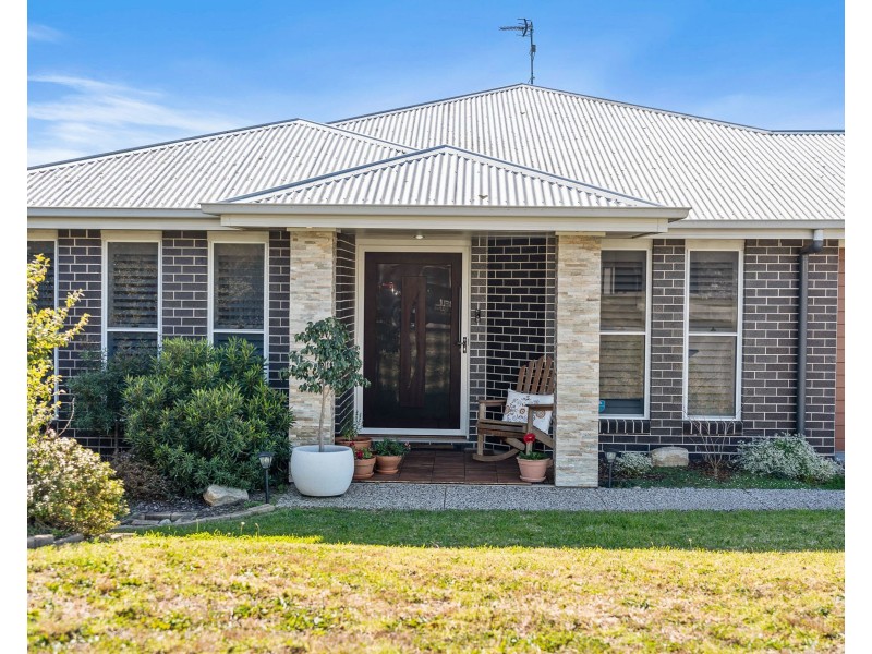 22 Sophia Crescent, Cotswold Hills QLD 4350