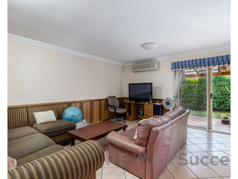 30 Weis Crescent, Middle Ridge QLD 4350