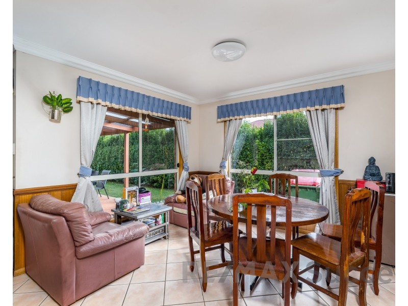 30 Weis Crescent, Middle Ridge QLD 4350