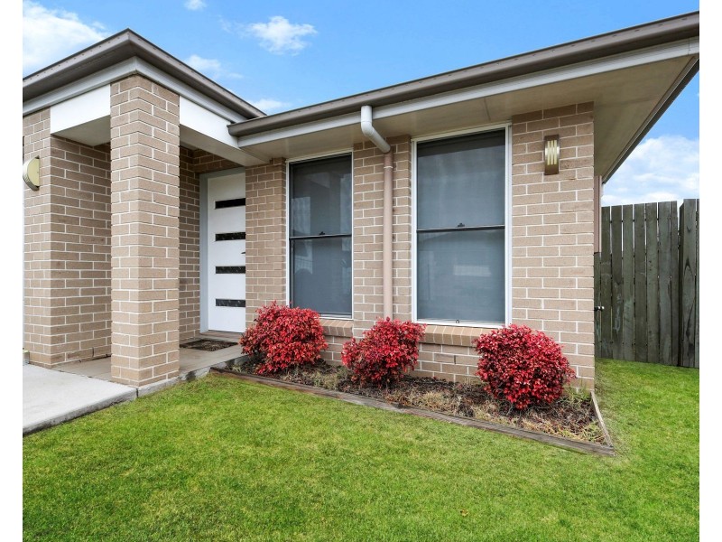 2/3 Whitefield Street, Glenvale QLD 4350