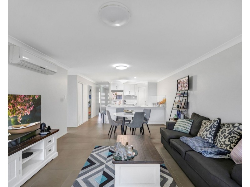 2/3 Whitefield Street, Glenvale QLD 4350