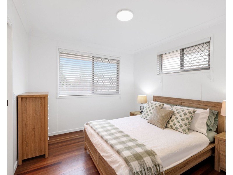 15 McIntyre Street, Centenary Heights QLD 4350