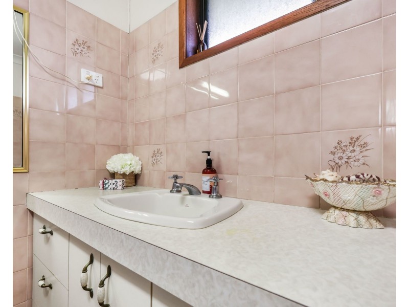 3 Rutkin Street, Kearneys Spring QLD 4350