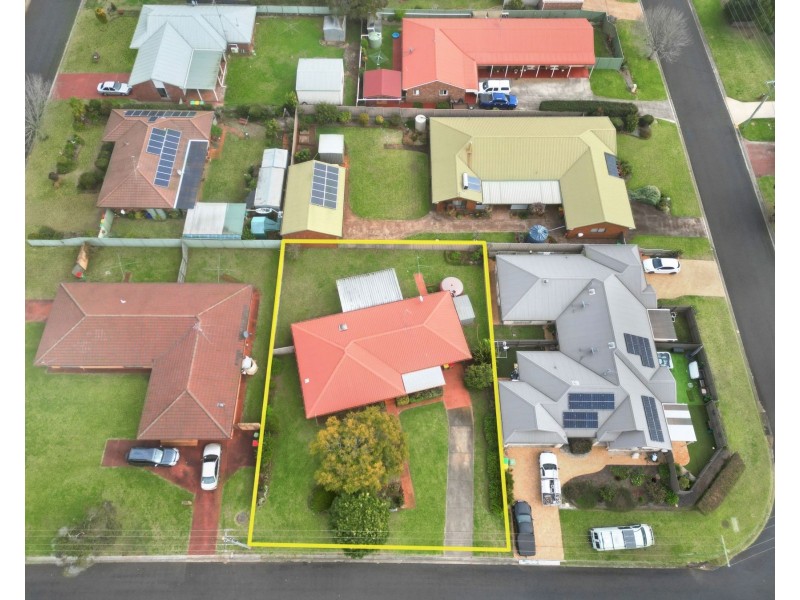 3 Rutkin Street, Kearneys Spring QLD 4350