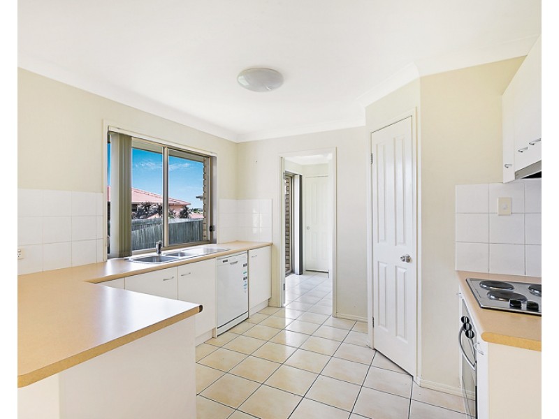 5 Cuttaburra Crescent, Glenvale QLD 4350