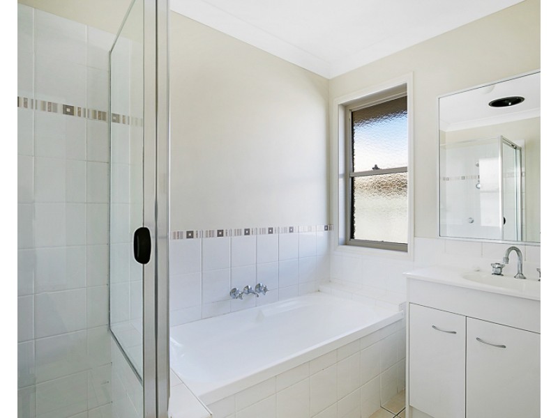 5 Cuttaburra Crescent, Glenvale QLD 4350