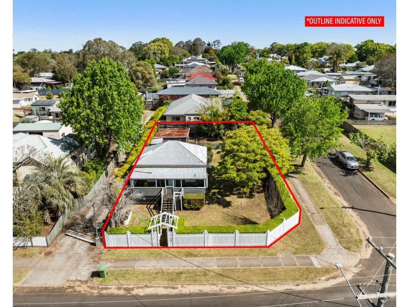 182 Jellicoe Street, Newtown QLD 4350