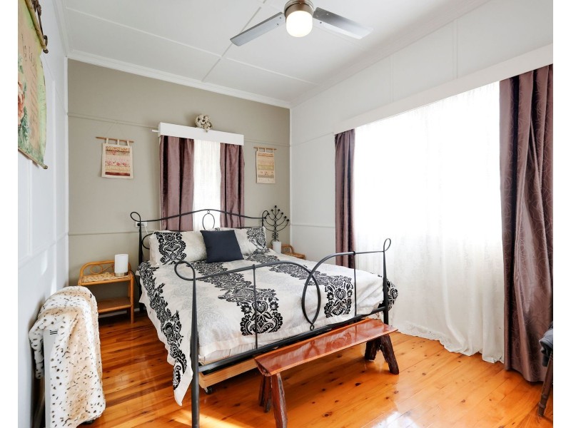 214 Ruthven Street, North Toowoomba QLD 4350