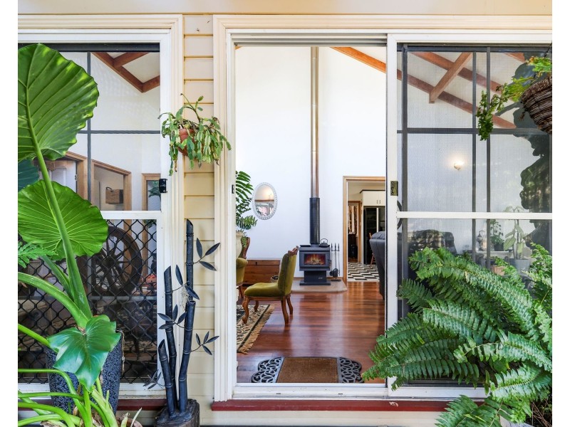 214 Ruthven Street, North Toowoomba QLD 4350