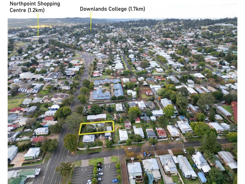 214 Ruthven Street, North Toowoomba QLD 4350