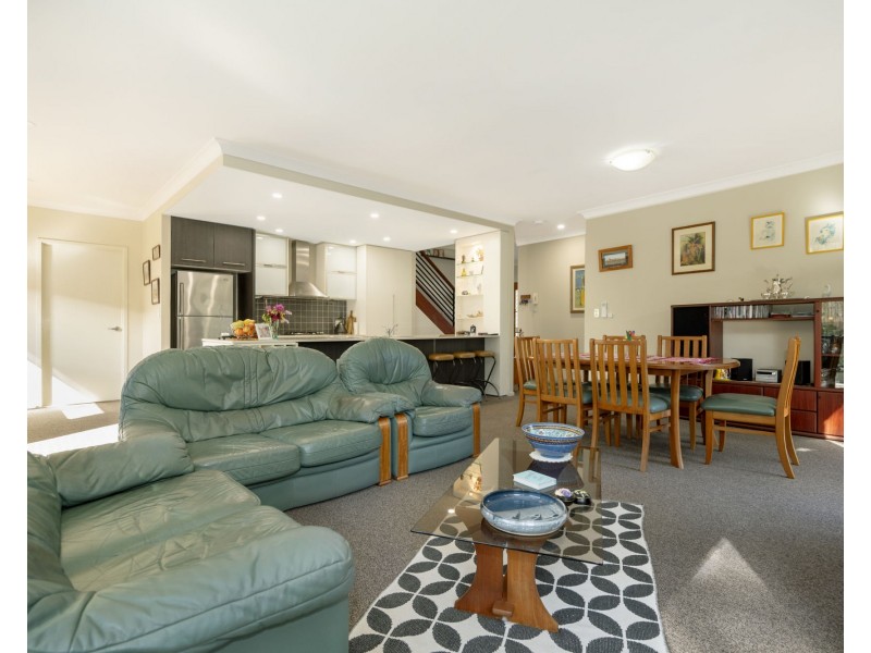 6/51 Jellicoe Street, Mount Lofty QLD 4350