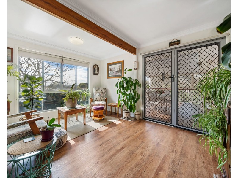9 Illawarra Street, Harristown QLD 4350