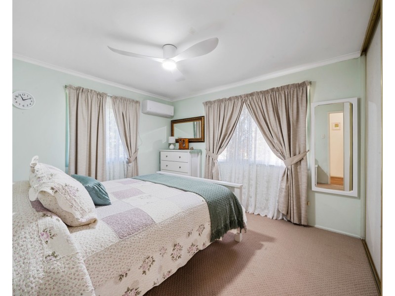 9 Illawarra Street, Harristown QLD 4350