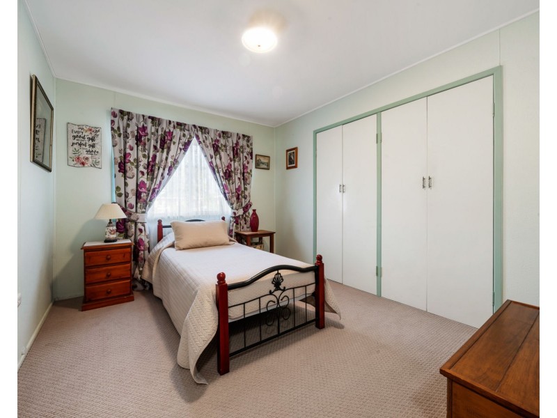9 Illawarra Street, Harristown QLD 4350