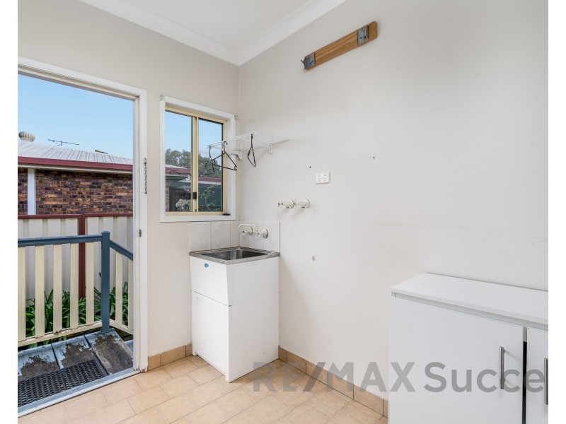 16 Belclaire Drive, Westbrook QLD 4350