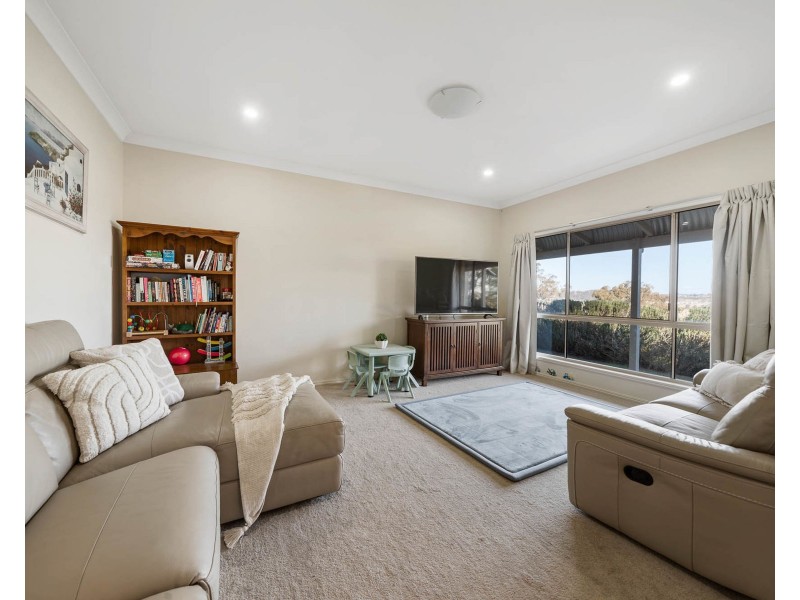 3 Scenic Court, Gowrie Junction QLD 4352