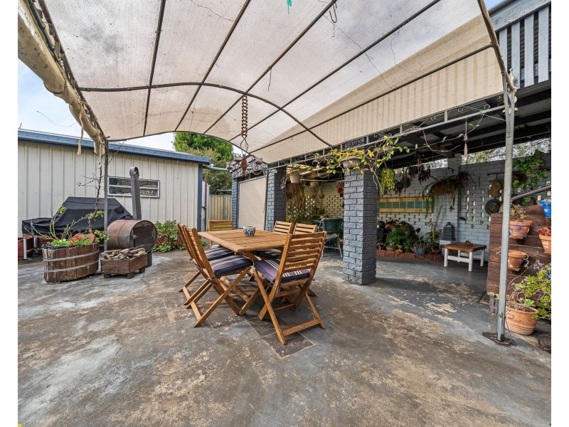 19 Victoria Street, Goombungee QLD 4354