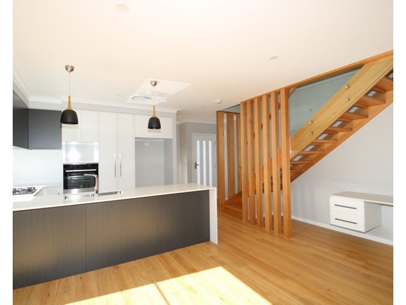 2/173a South Street, South Toowoomba QLD 4350