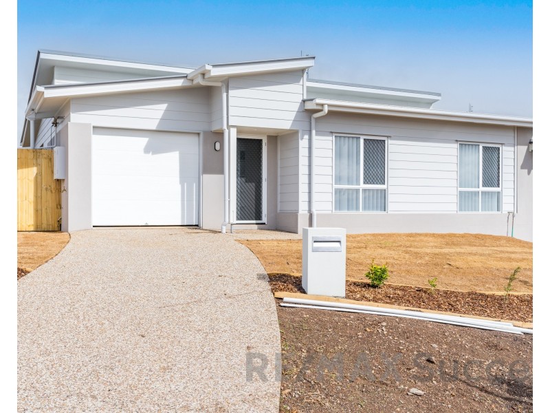 2/45 Adelaide Street, Cranley QLD 4350